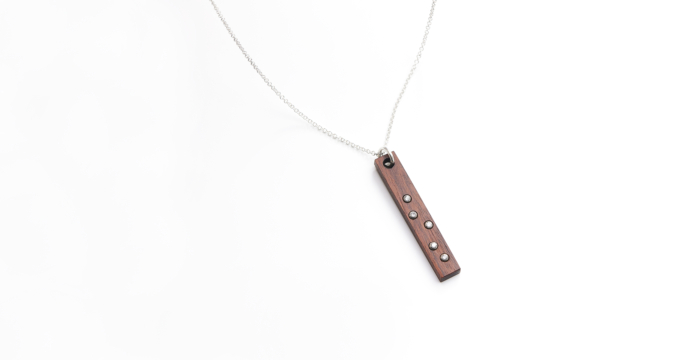 Top 5 Jewelry Trends for 5-Year Wedding Anniversaries in 2024