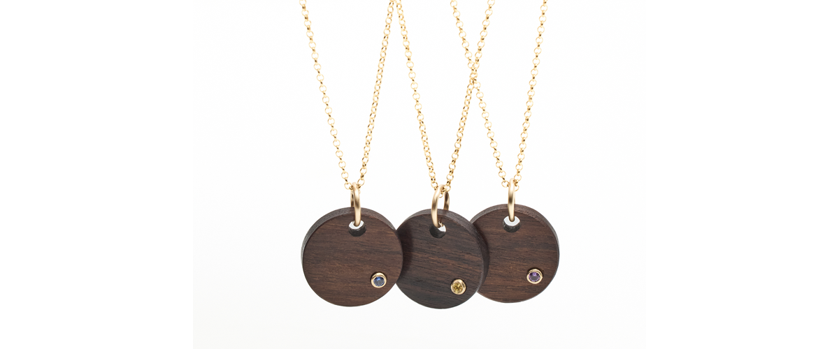 Luxury 5th Anniversary Gifts: Elevate Traditional Wood Gifts with Precious Gemstones