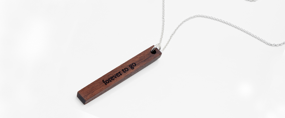 How to Personalize Your 5th Anniversary Gift for a Unique Touch