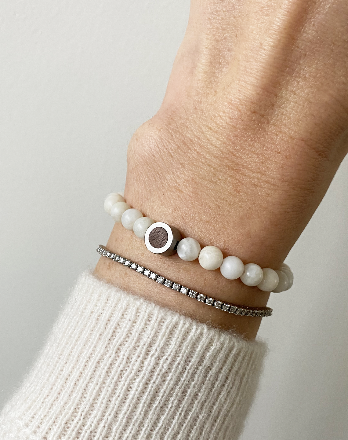 FROSTED WHITE MOONSTONE - Silver